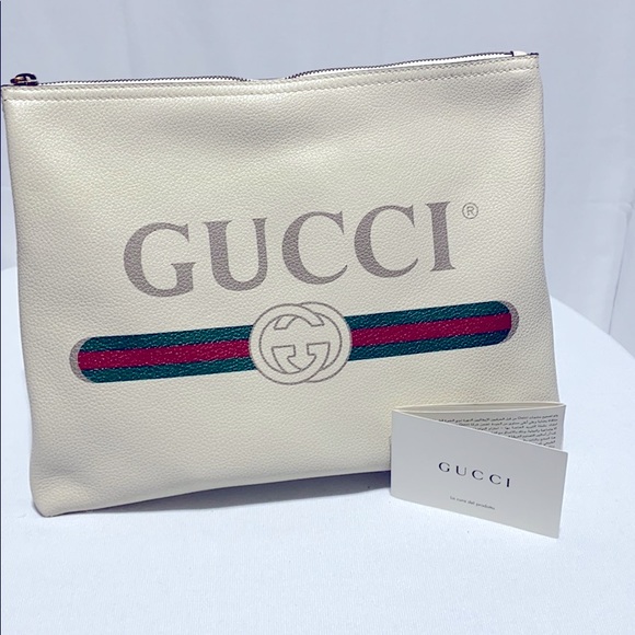 Gucci Handbags - Gucci- bag